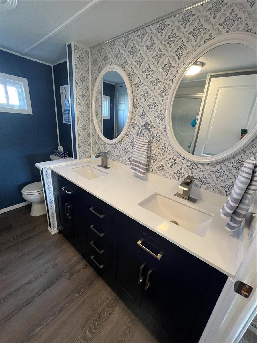 Image 21 of 31 For 612 Locarno Drive