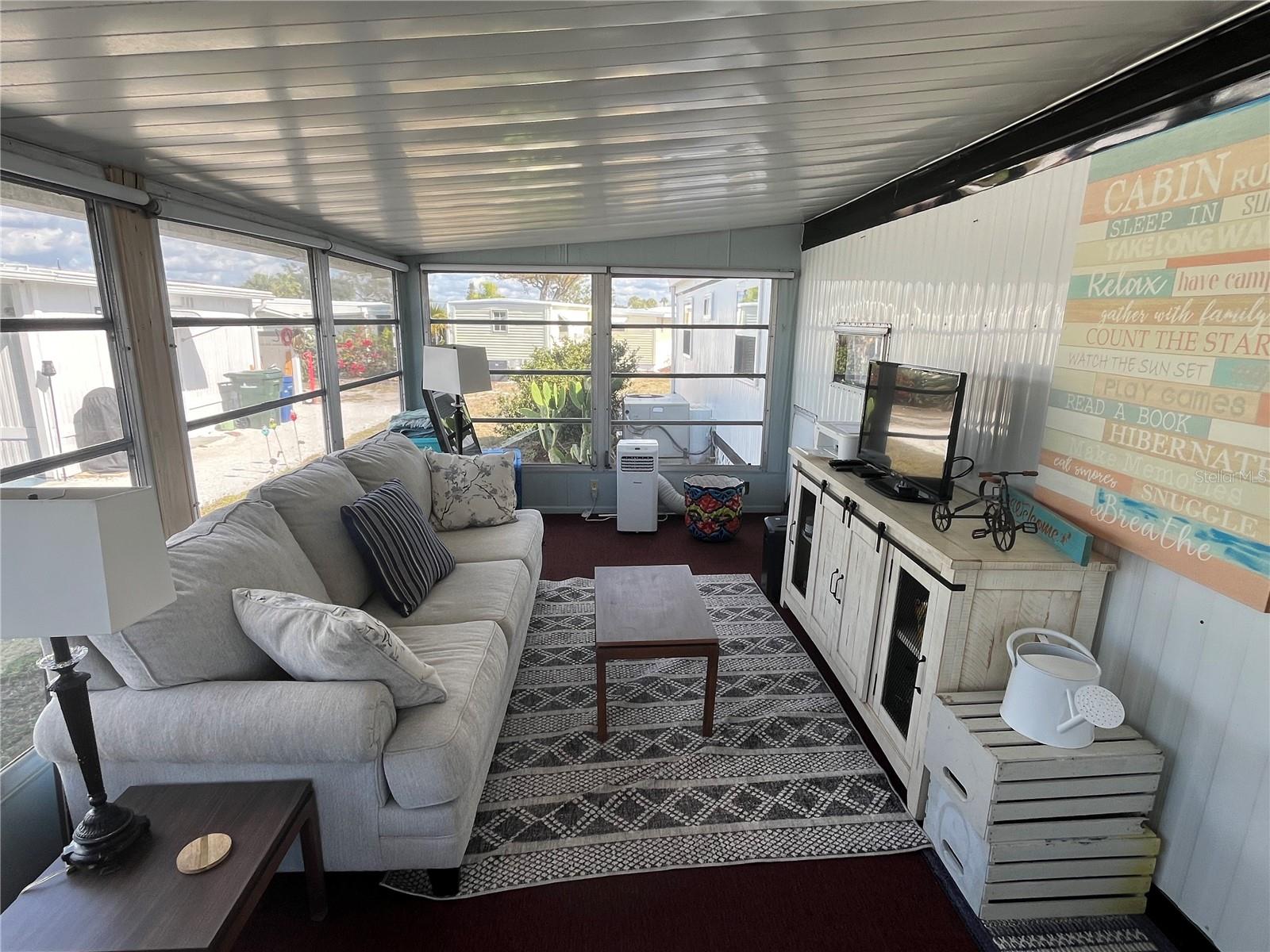 Image 28 of 31 For 612 Locarno Drive