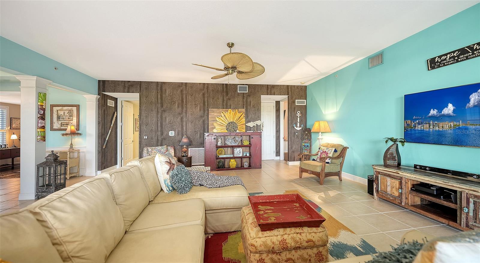 Image 13 of 47 For 23217 Banbury Way 23217