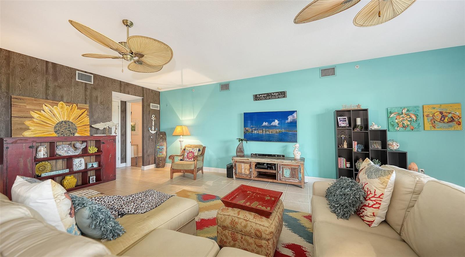 Image 14 of 47 For 23217 Banbury Way 23217