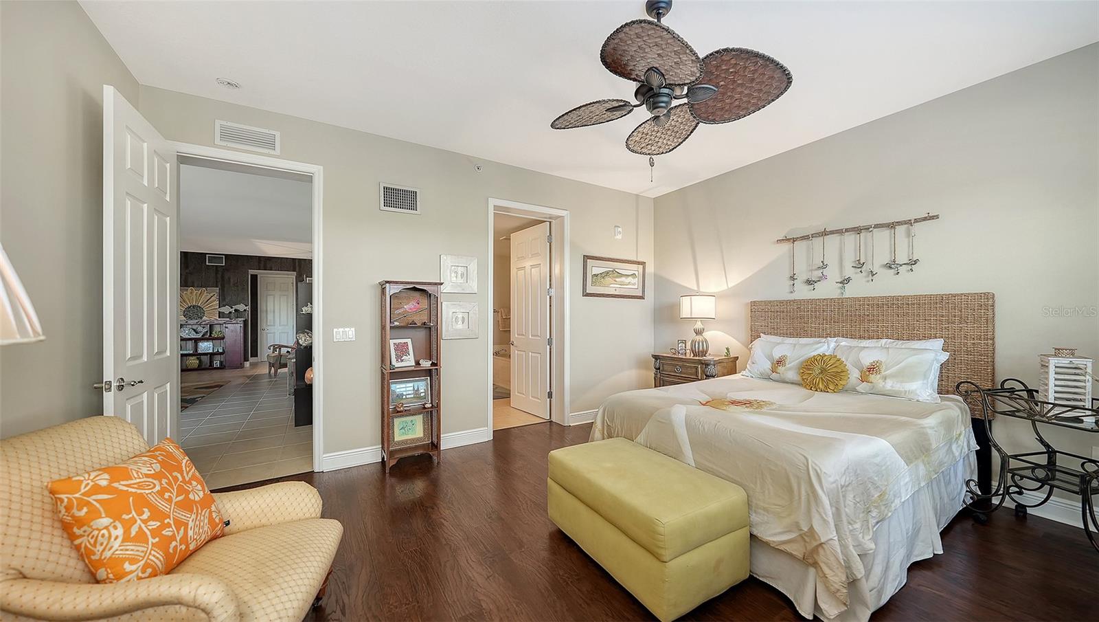 Image 24 of 47 For 23217 Banbury Way 23217