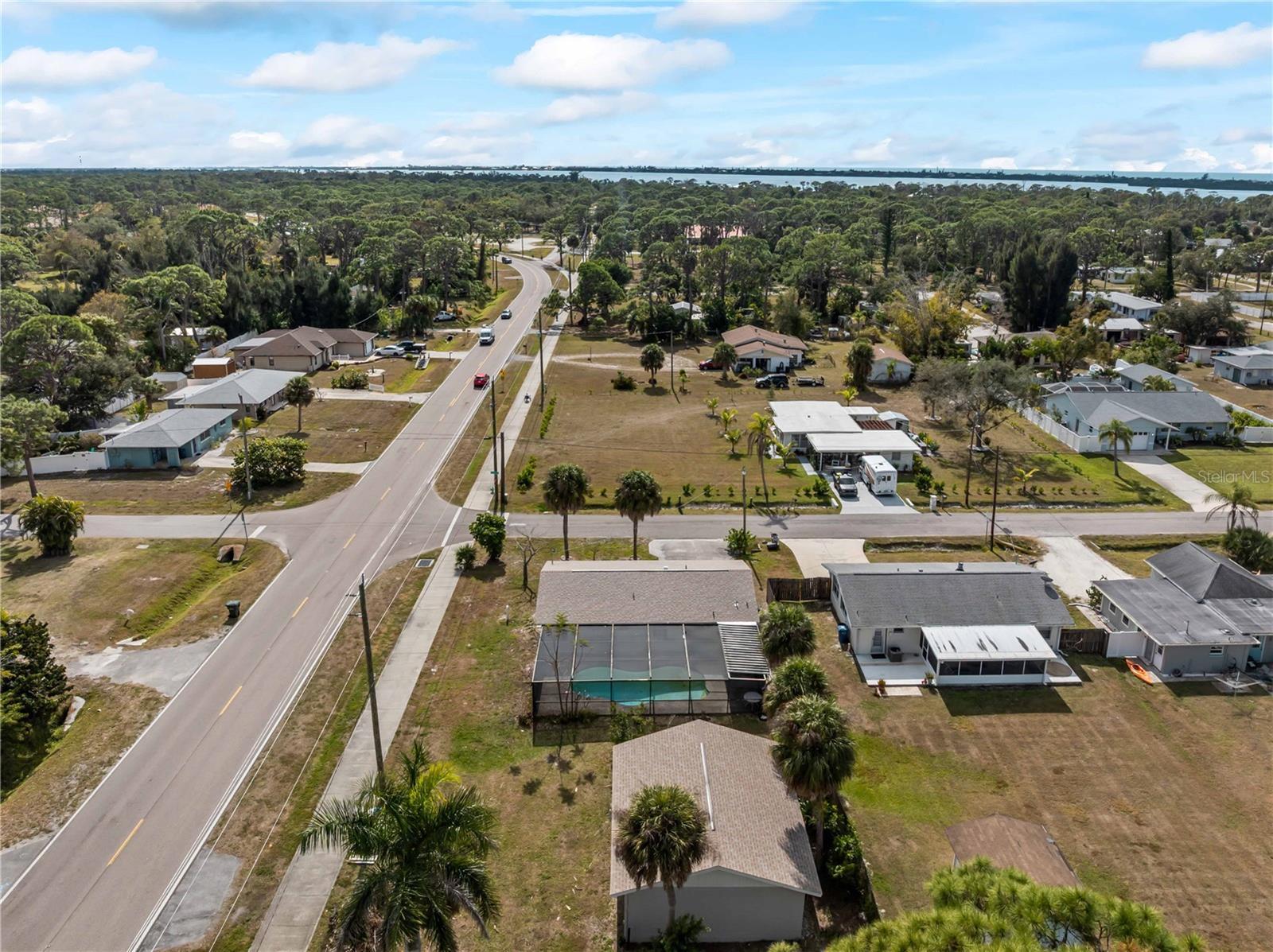 Image 10 of 40 For 810 Texas Street