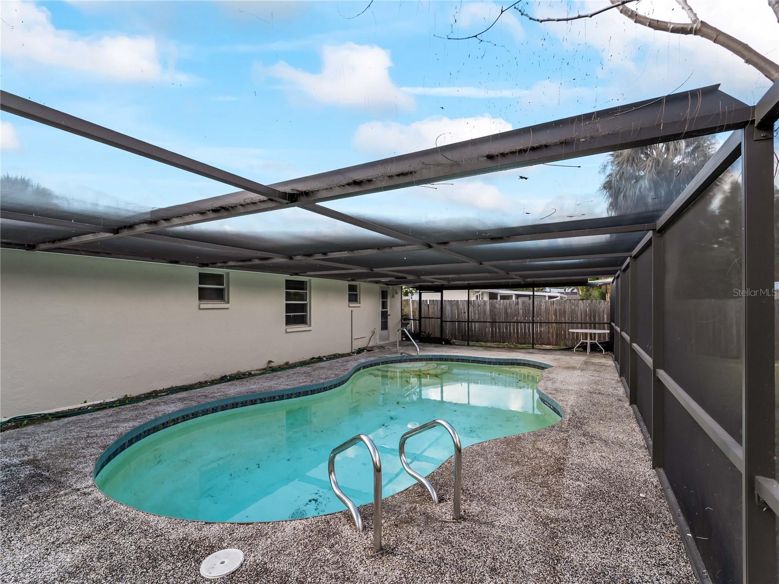 Image 6 of 40 For 810 Texas Street