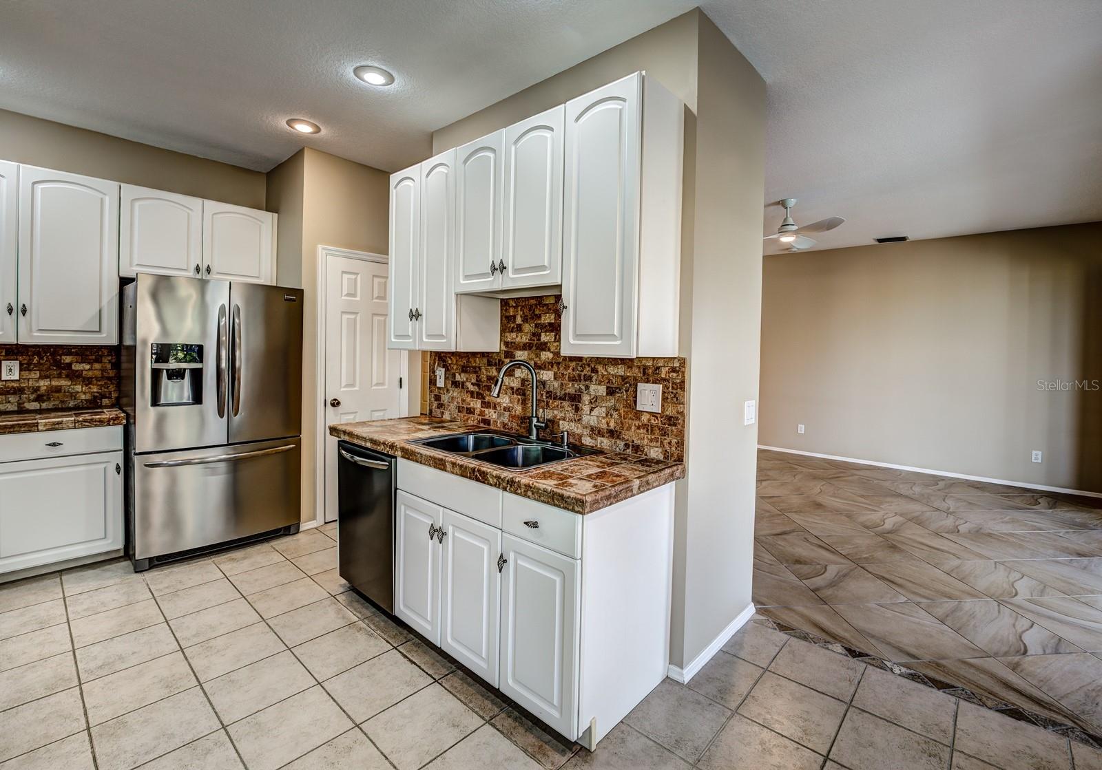 Image 10 of 63 For 4024 Landor Court