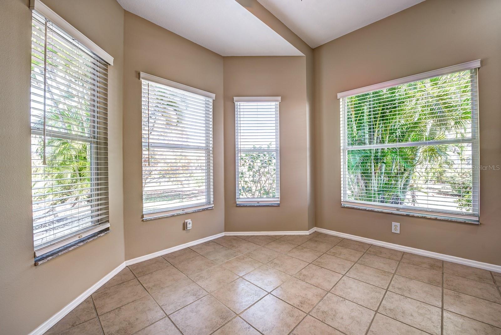 Image 14 of 63 For 4024 Landor Court