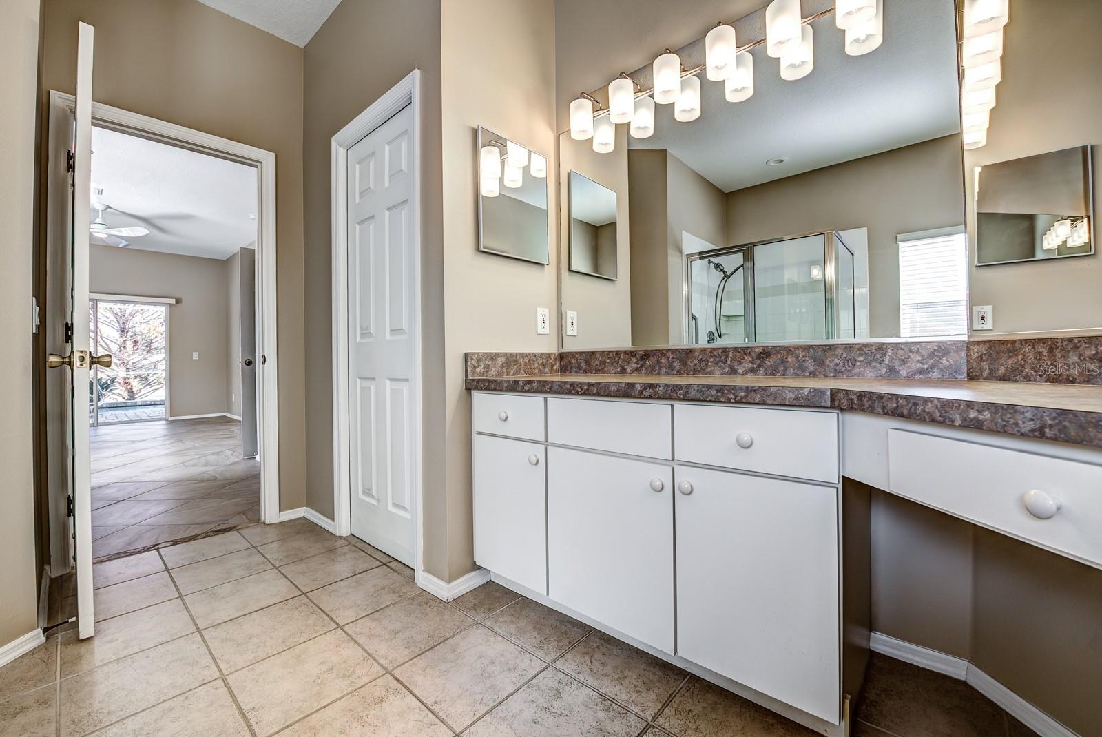 Image 20 of 63 For 4024 Landor Court