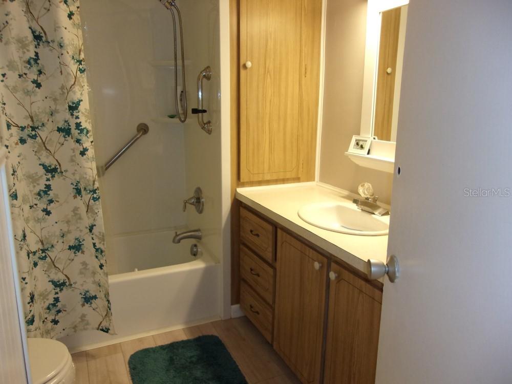 Image 12 of 20 For 805 Green Circle