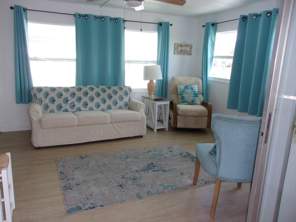 Image 3 of 20 For 805 Green Circle