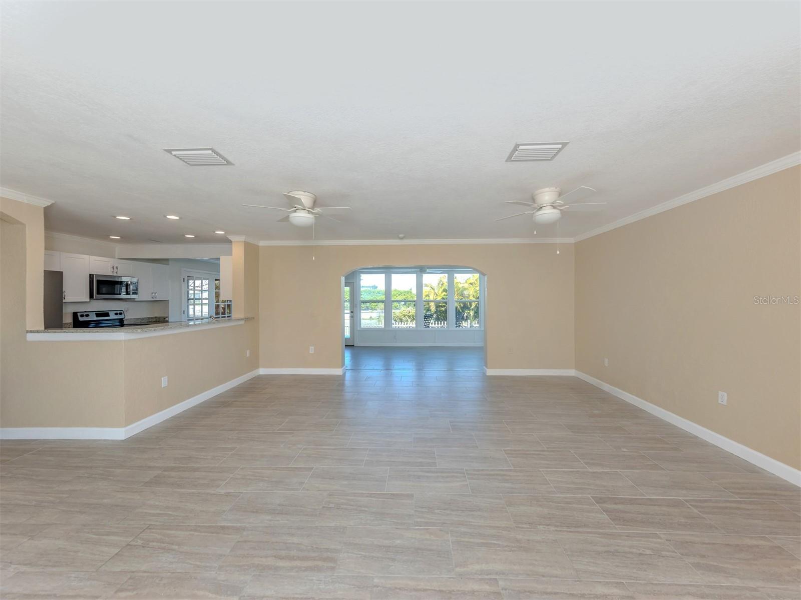 Image 11 of 42 For 2359 Bal Harbour Drive