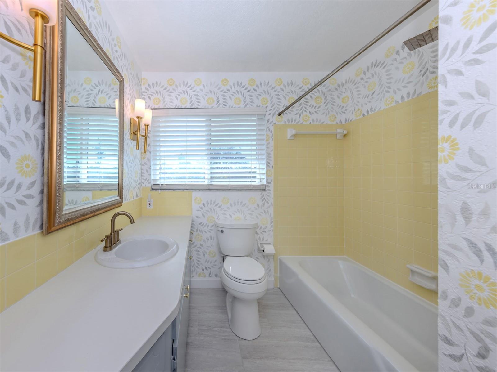 Image 24 of 42 For 2359 Bal Harbour Drive