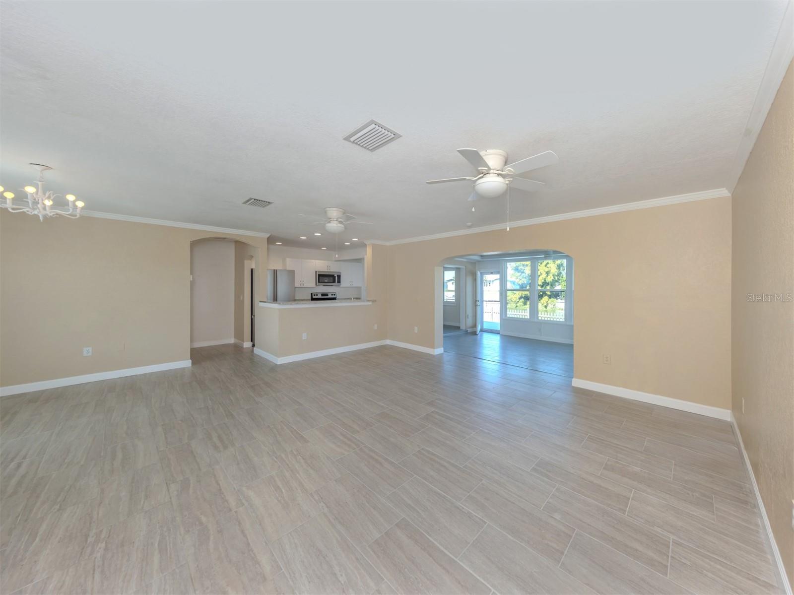 Image 7 of 42 For 2359 Bal Harbour Drive