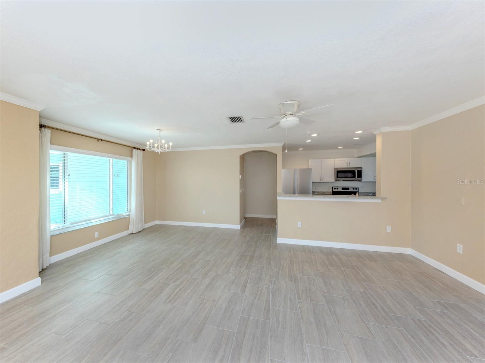 Image 8 of 42 For 2359 Bal Harbour Drive