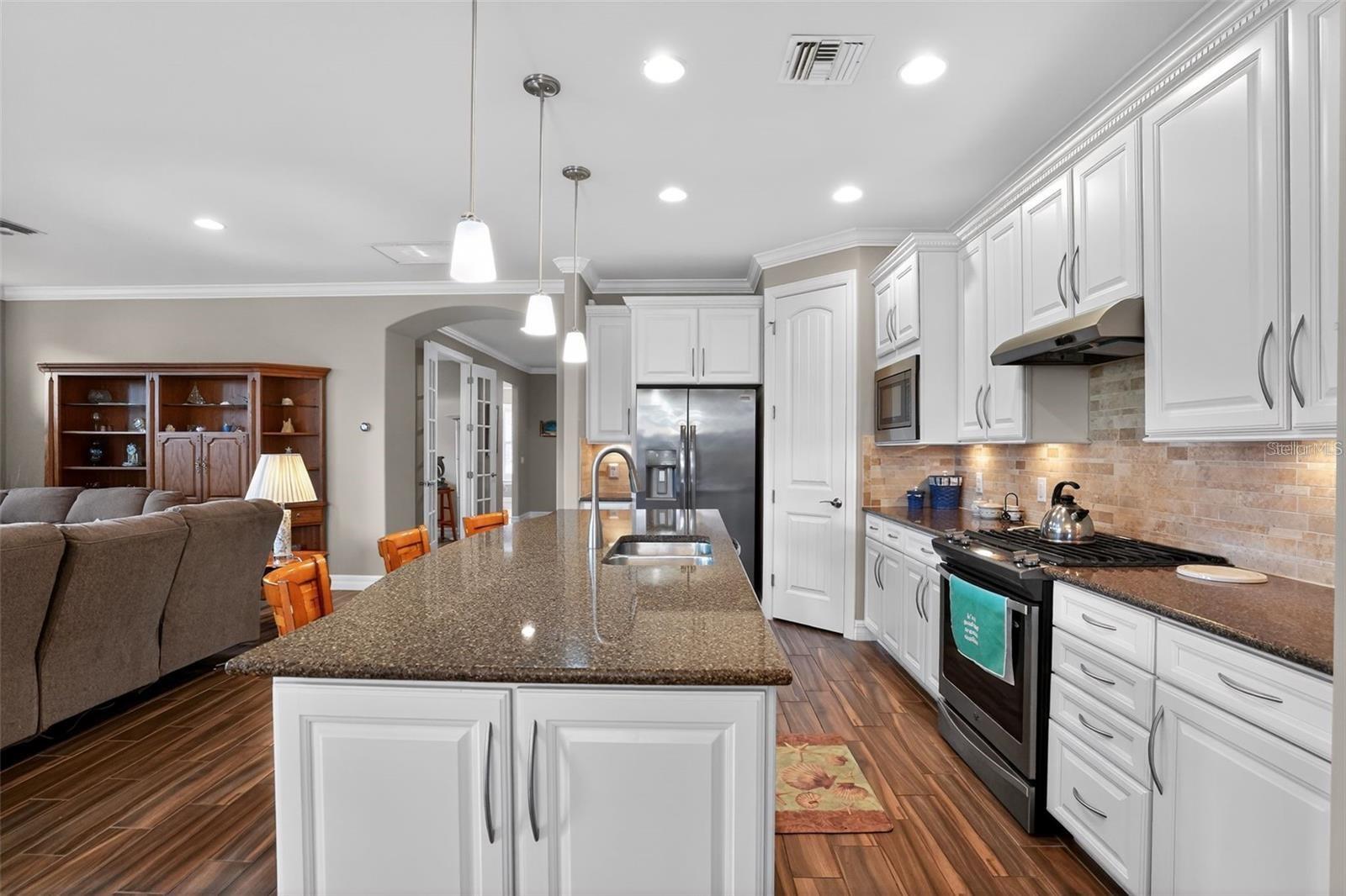 Image 20 of 37 For 11233 Sandhill Preserve Drive