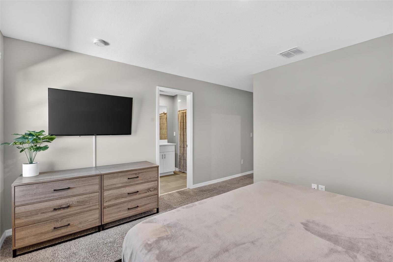 Image 21 of 58 For 5824 Ocean Isle Drive