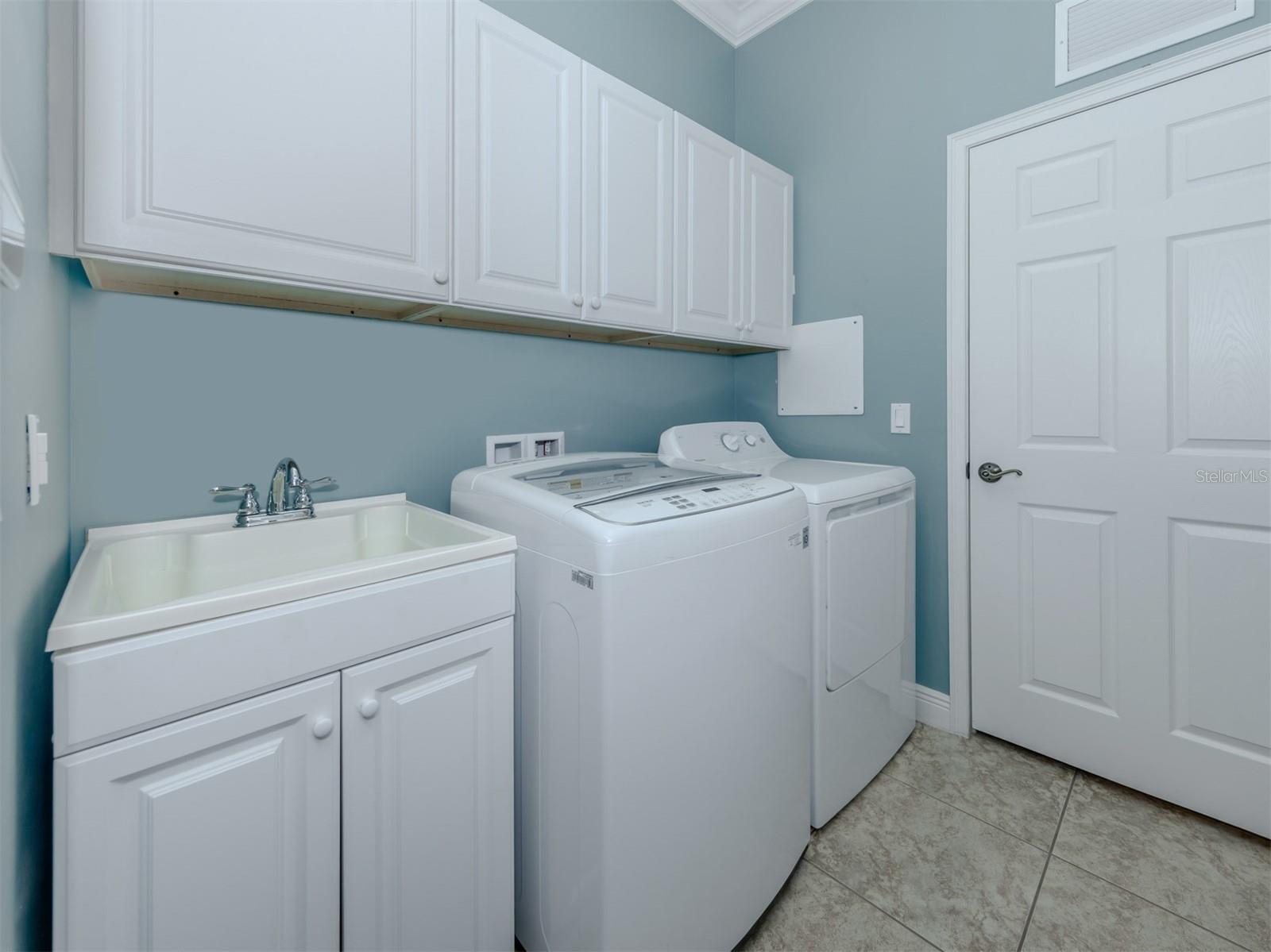 Image 24 of 60 For 161 Palazzo Court