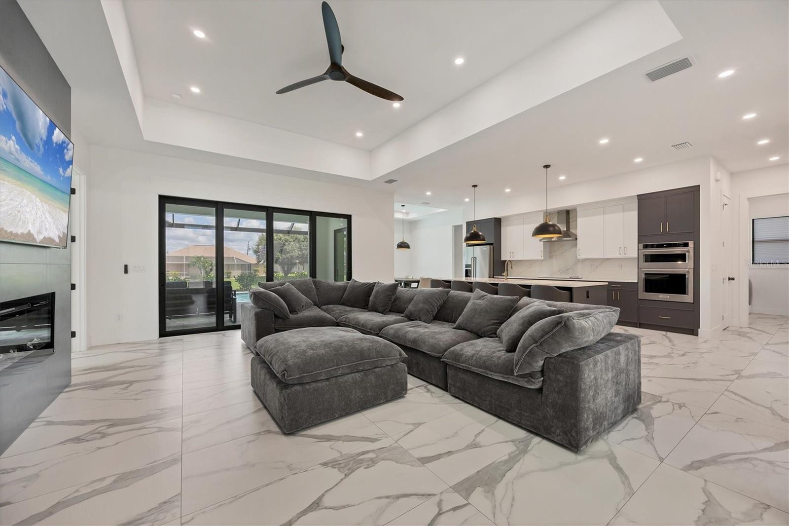 Image 10 of 56 For 177 Medalist Road