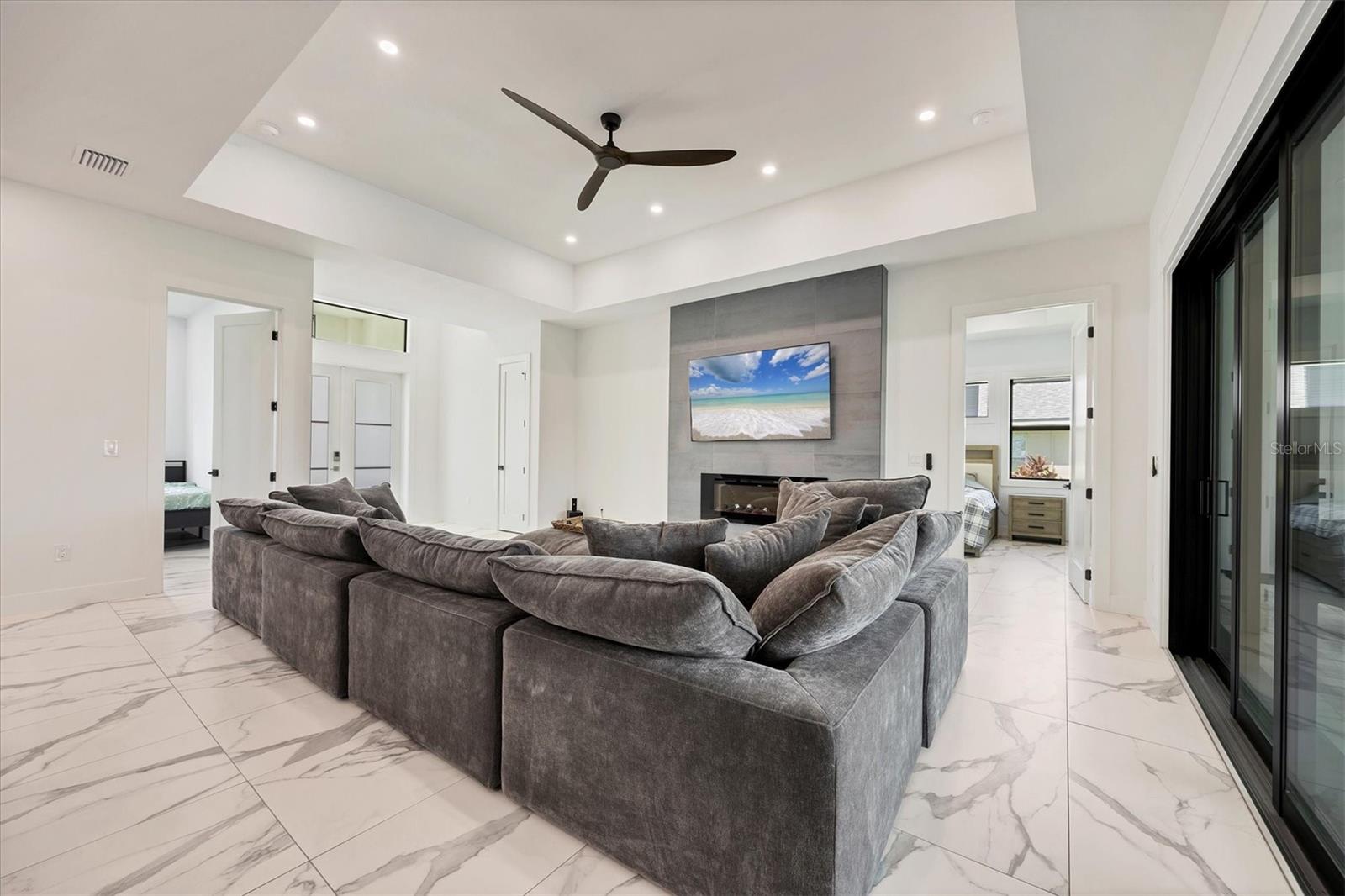 Image 12 of 56 For 177 Medalist Road