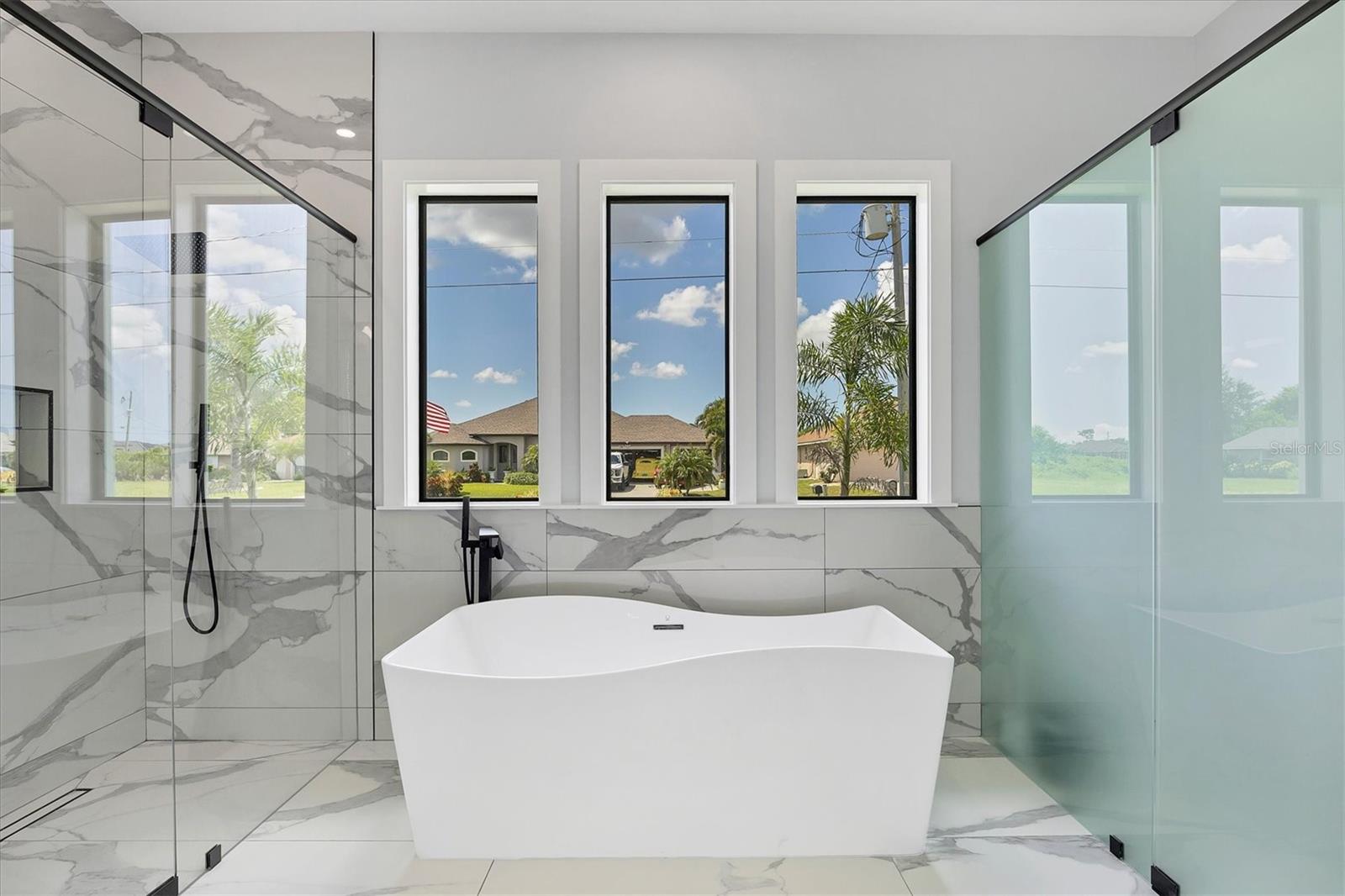 Image 26 of 56 For 177 Medalist Road