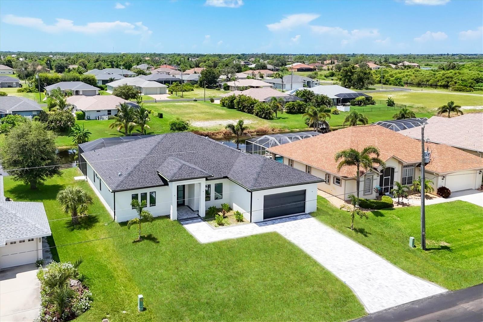 Image 6 of 56 For 177 Medalist Road