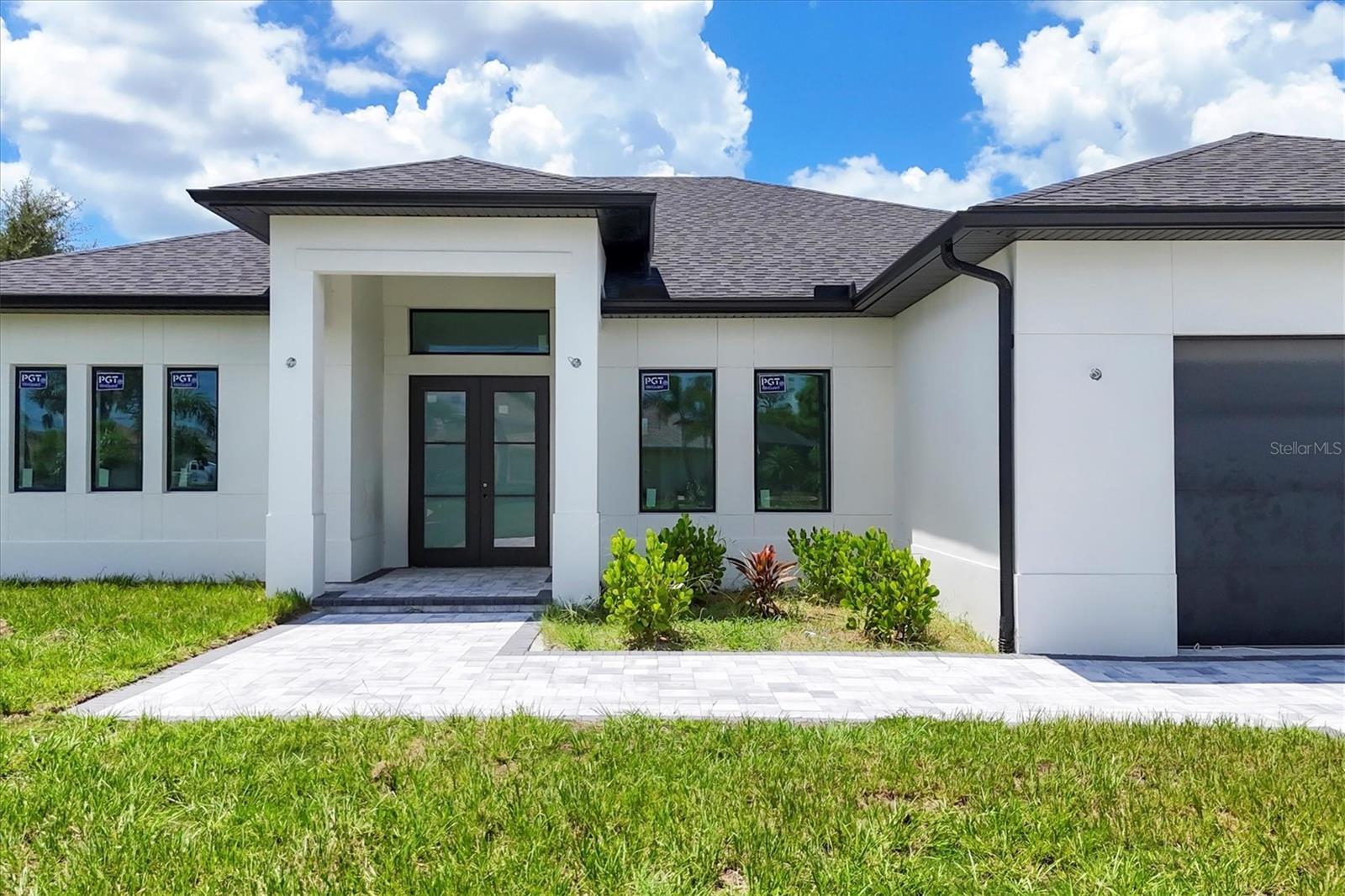 Image 7 of 56 For 177 Medalist Road