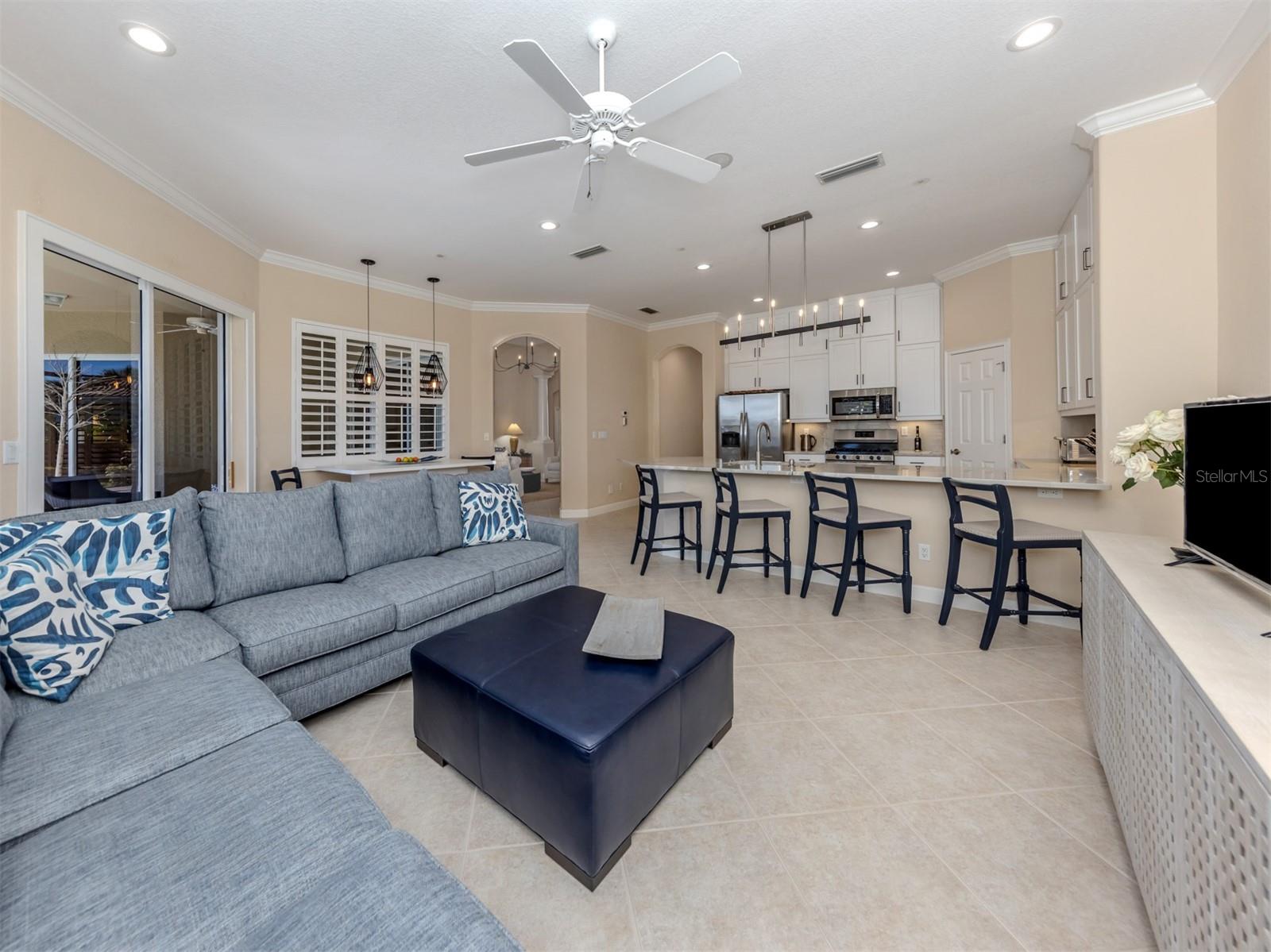 Image 11 of 73 For 118 Caneletto Way