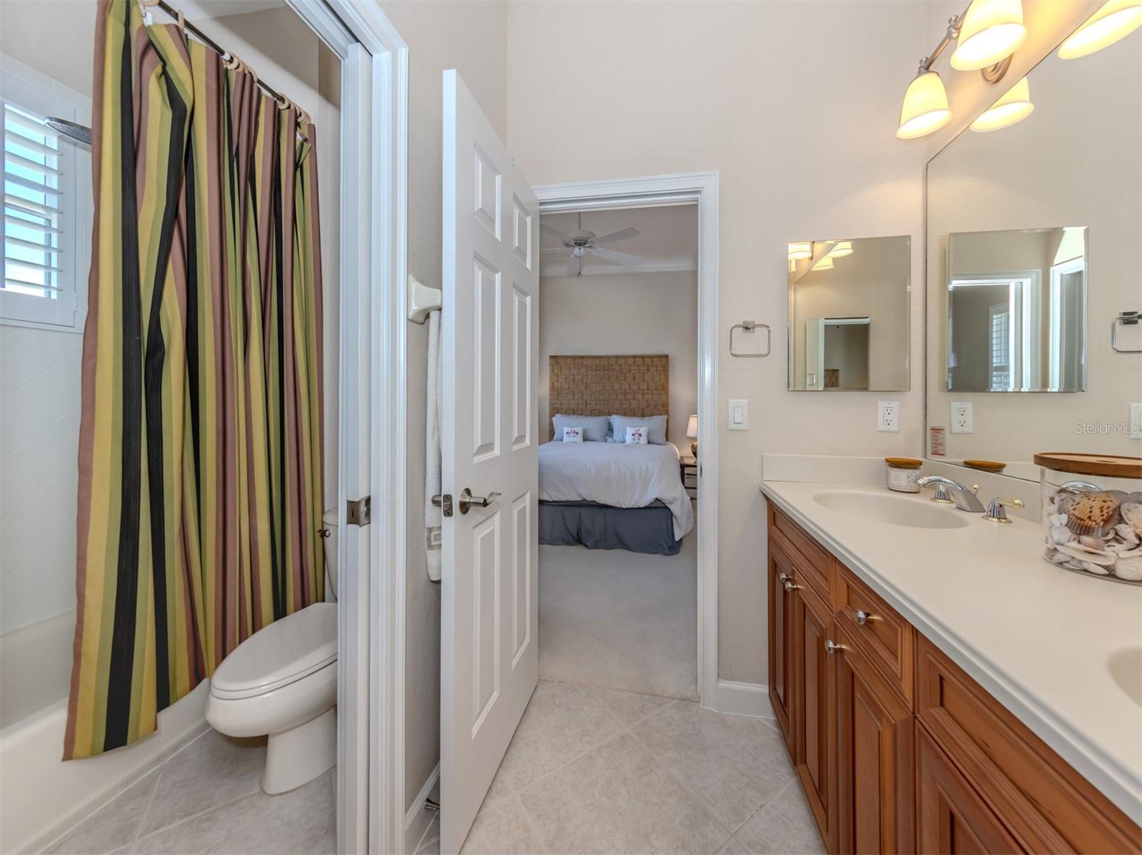 Image 22 of 73 For 118 Caneletto Way