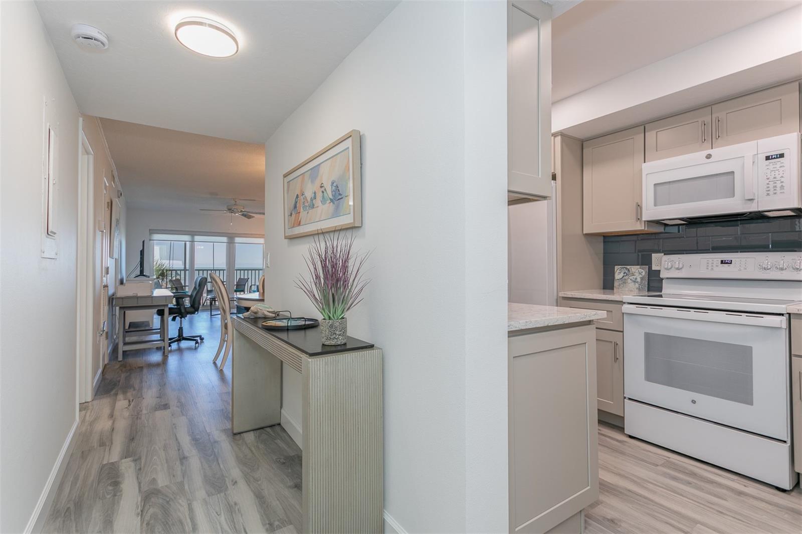 Image 13 of 43 For 633 Alhambra Road 305