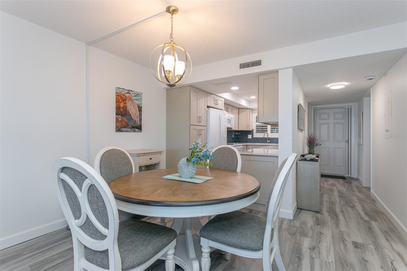 Image 24 of 43 For 633 Alhambra Road 305