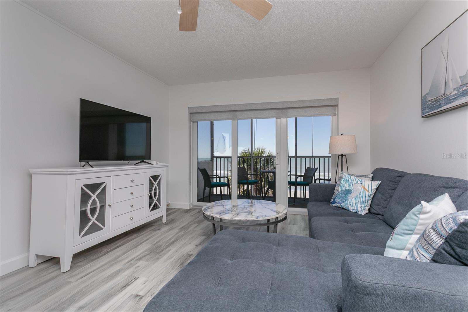 Image 25 of 43 For 633 Alhambra Road 305