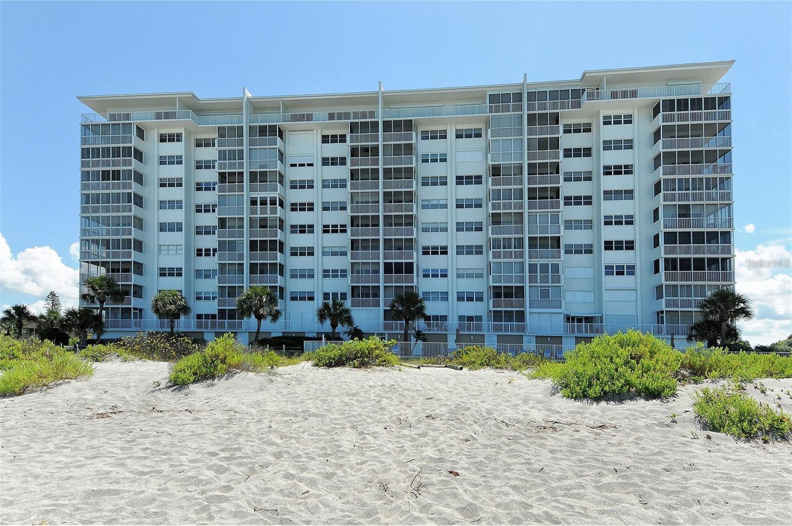 Image 5 of 43 For 633 Alhambra Road 305