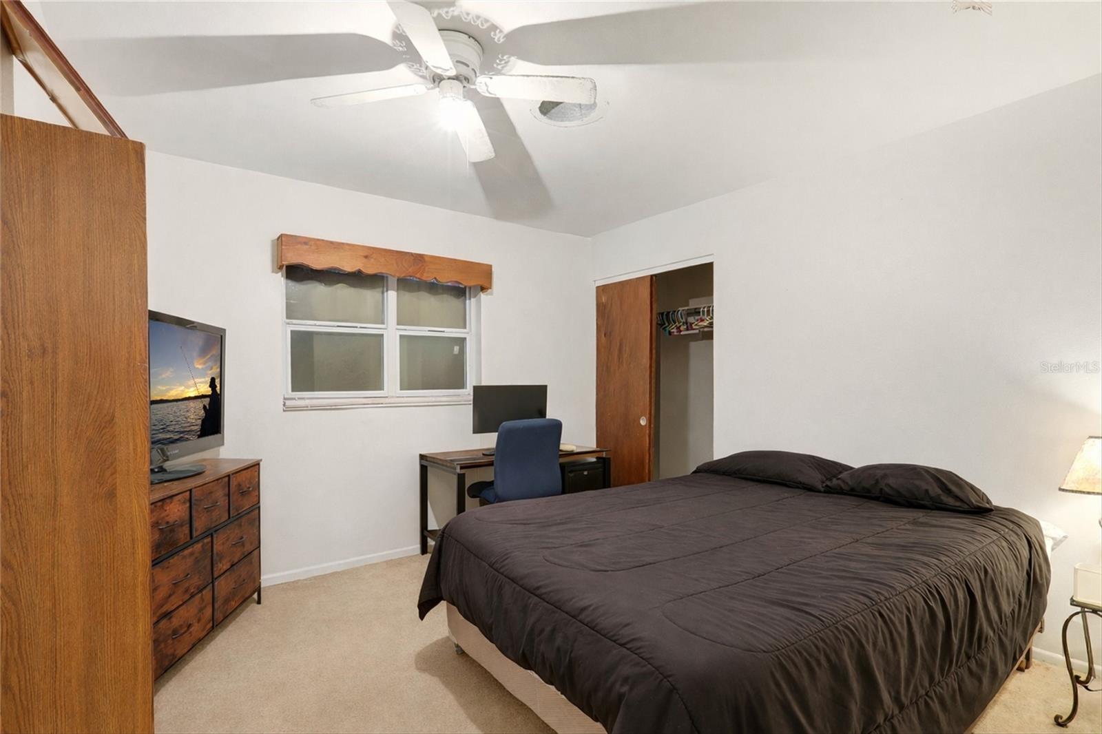 Image 15 of 28 For 901 Edgemoor Avenue