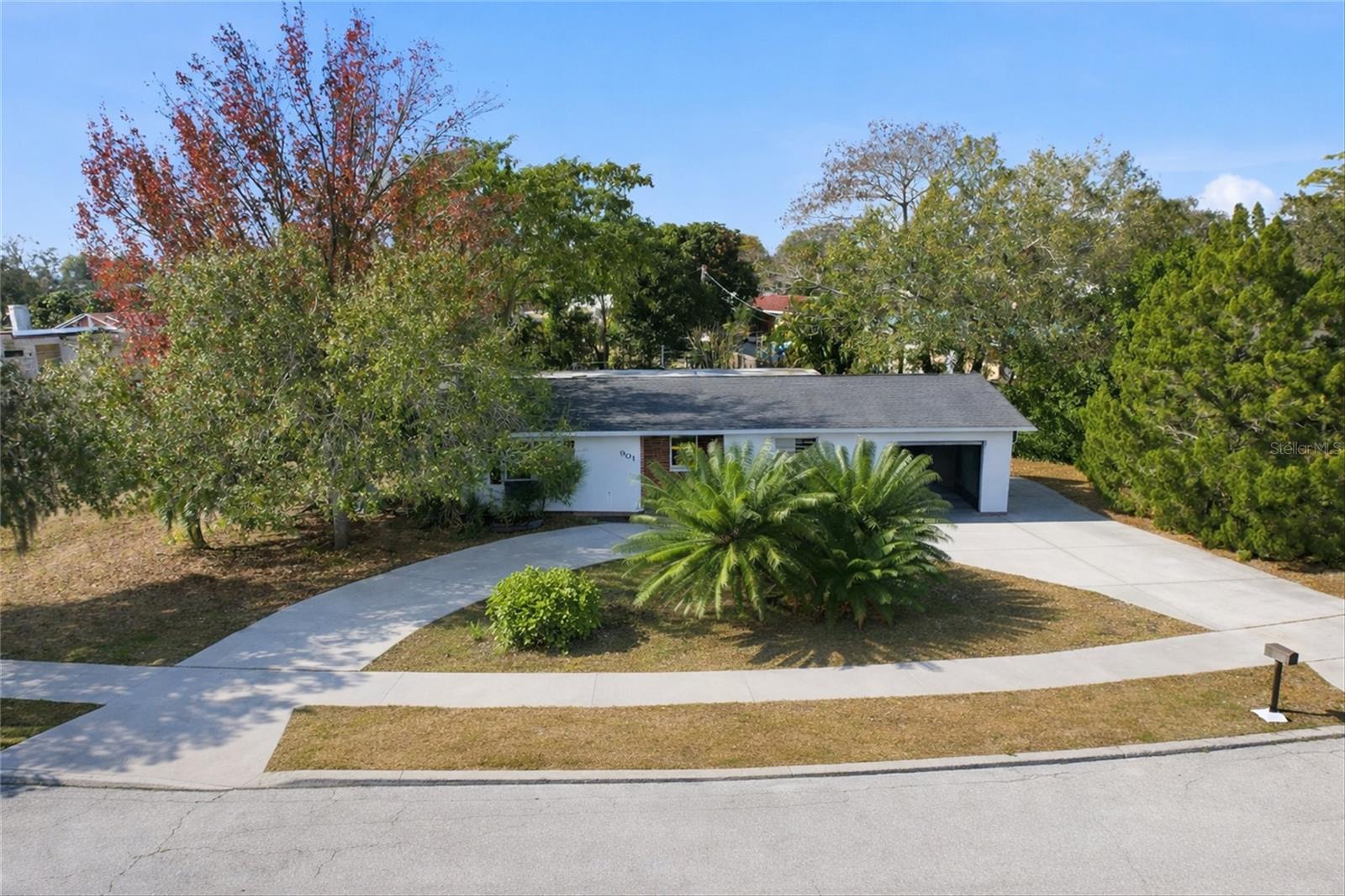 Image 22 of 28 For 901 Edgemoor Avenue