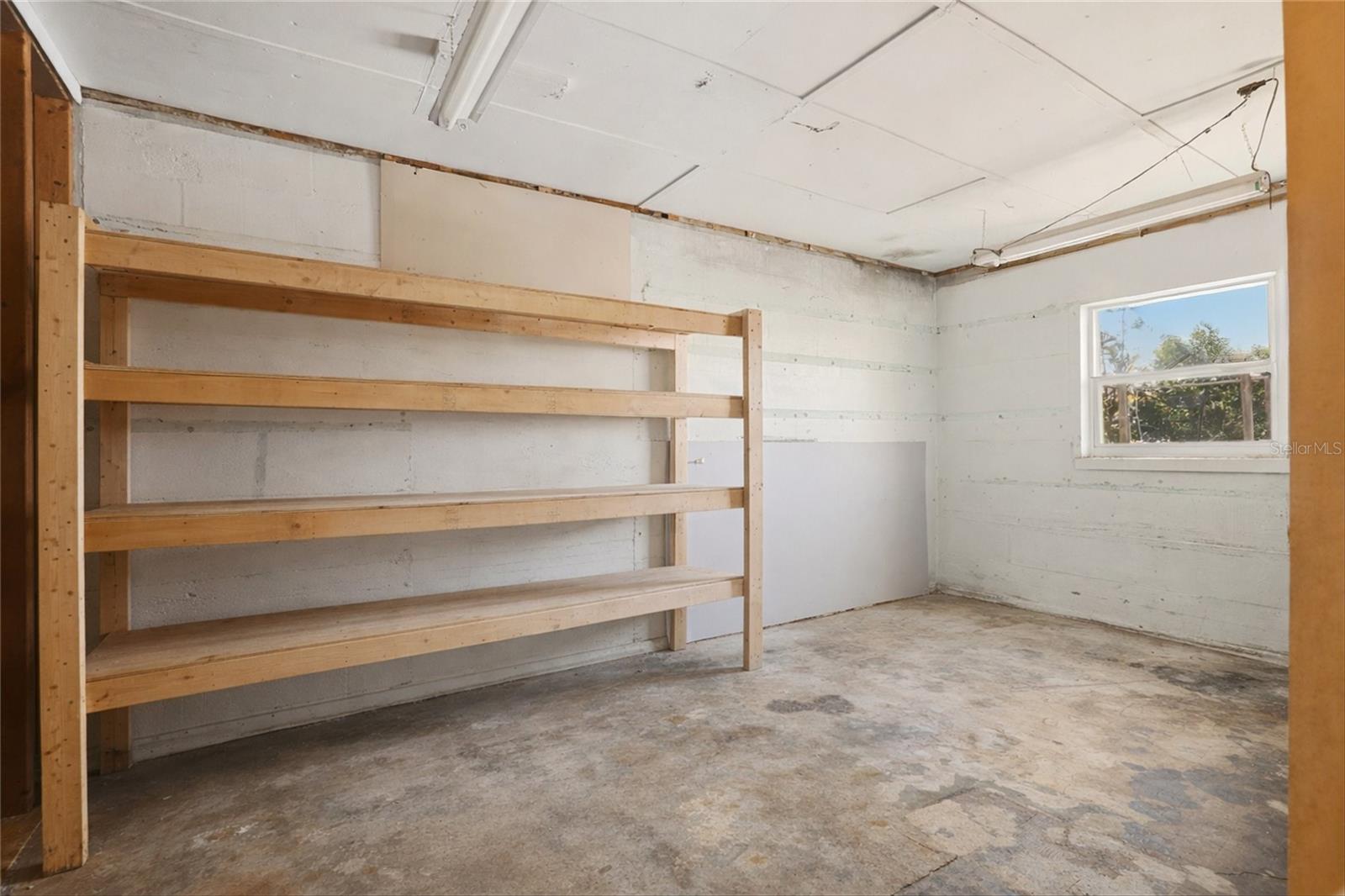 Image 9 of 28 For 901 Edgemoor Avenue