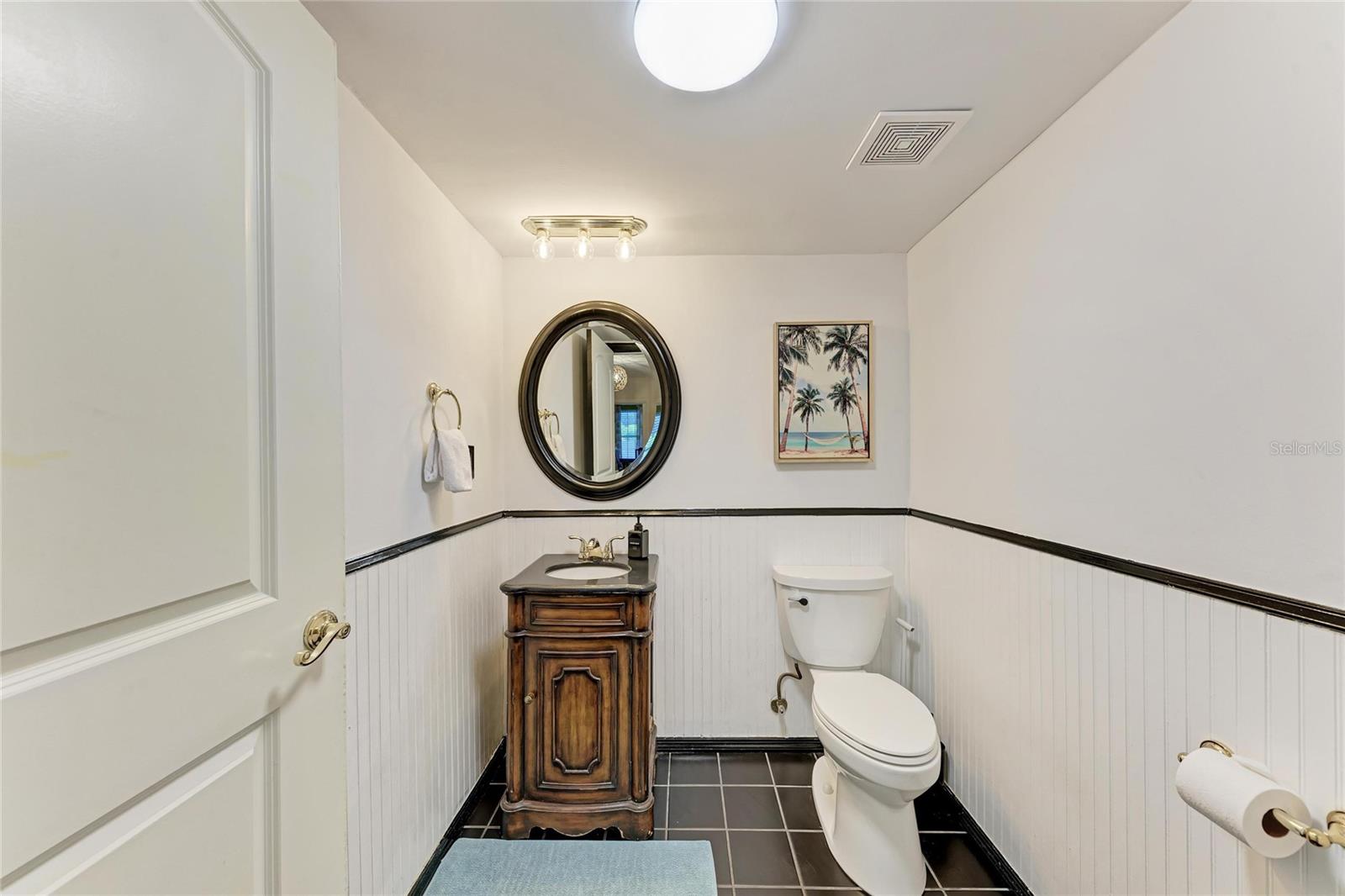 Image 22 of 100 For 1315 15th Avenue W