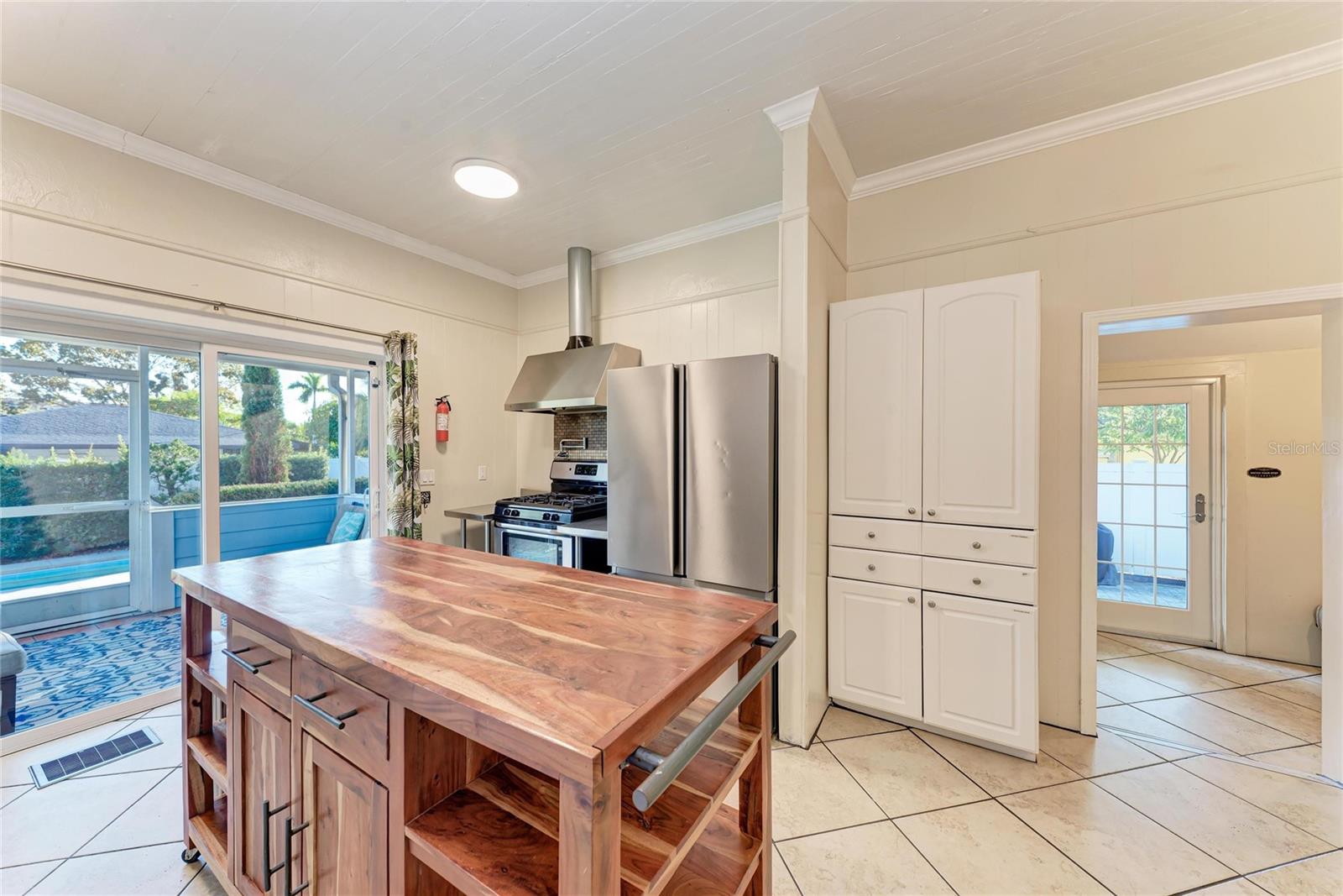 Image 25 of 100 For 1315 15th Avenue W