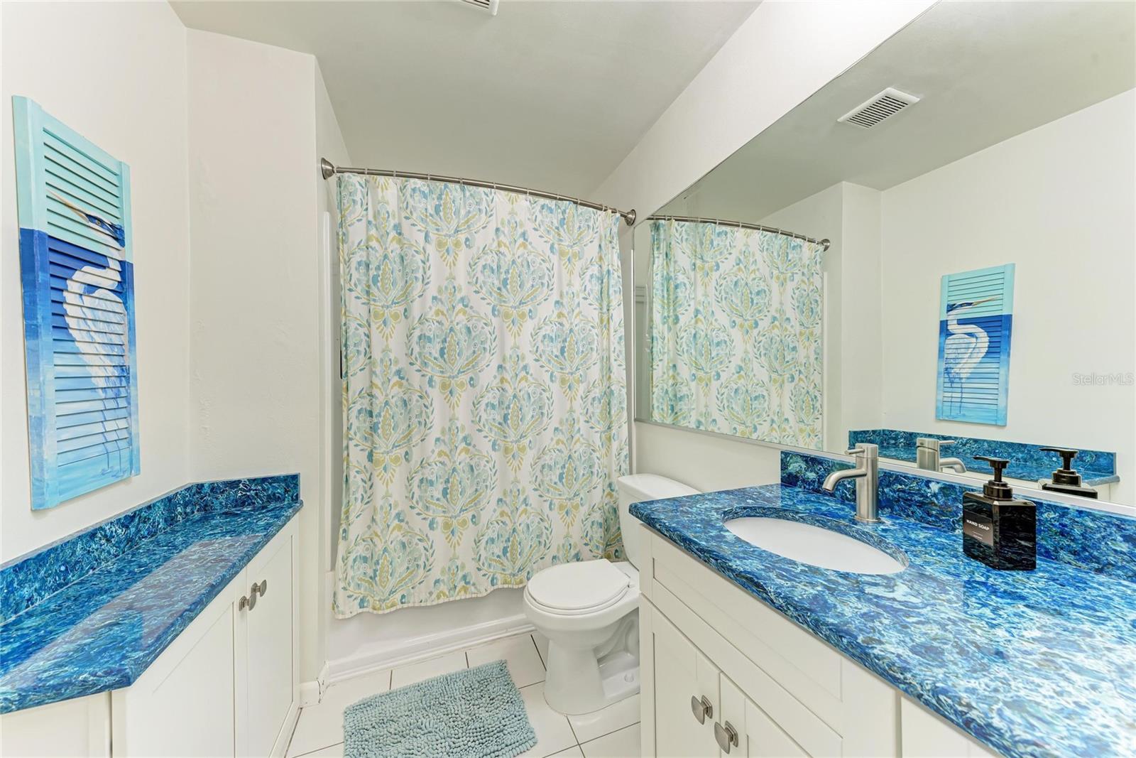 Image 36 of 100 For 1315 15th Avenue W