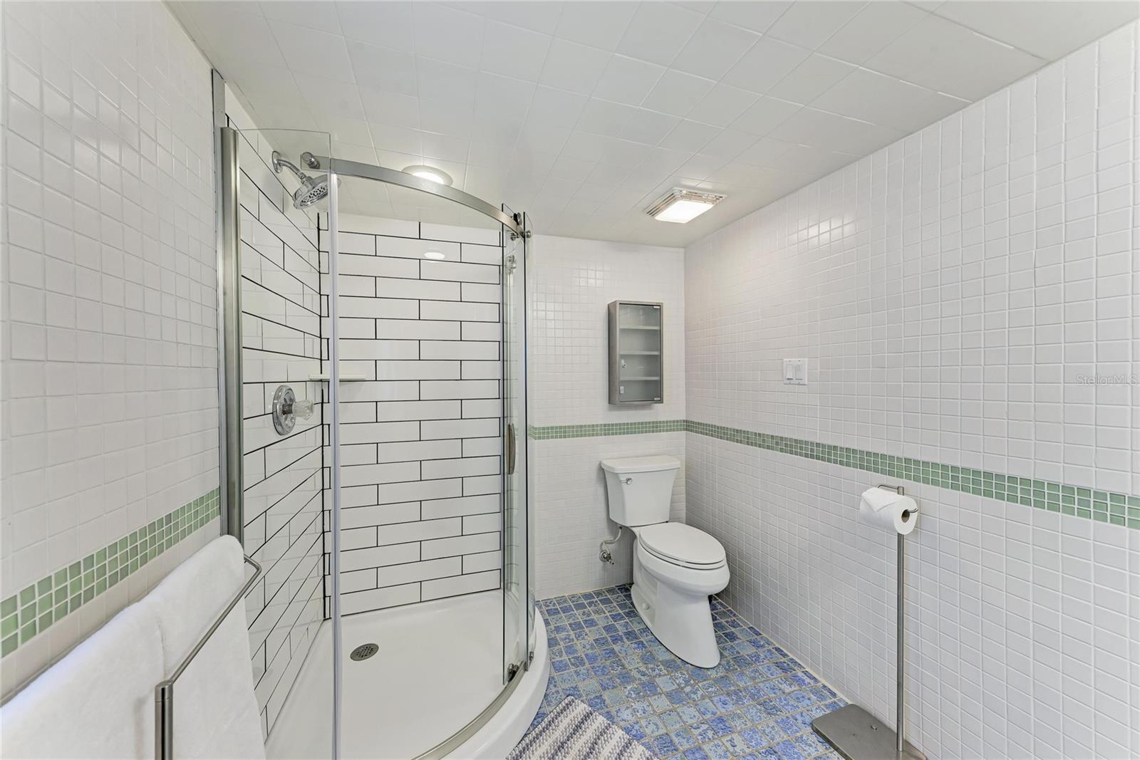 Image 39 of 100 For 1315 15th Avenue W