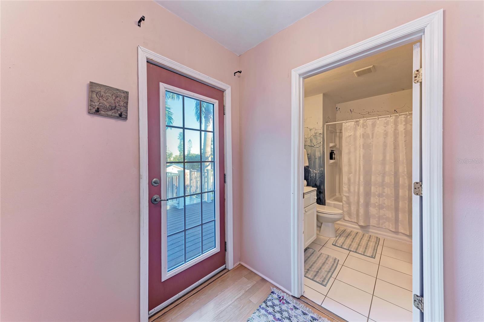 Image 51 of 100 For 1315 15th Avenue W