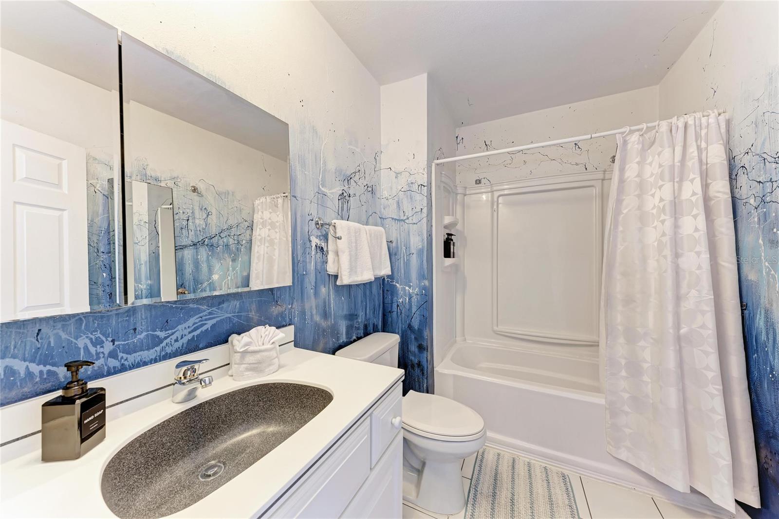 Image 52 of 100 For 1315 15th Avenue W