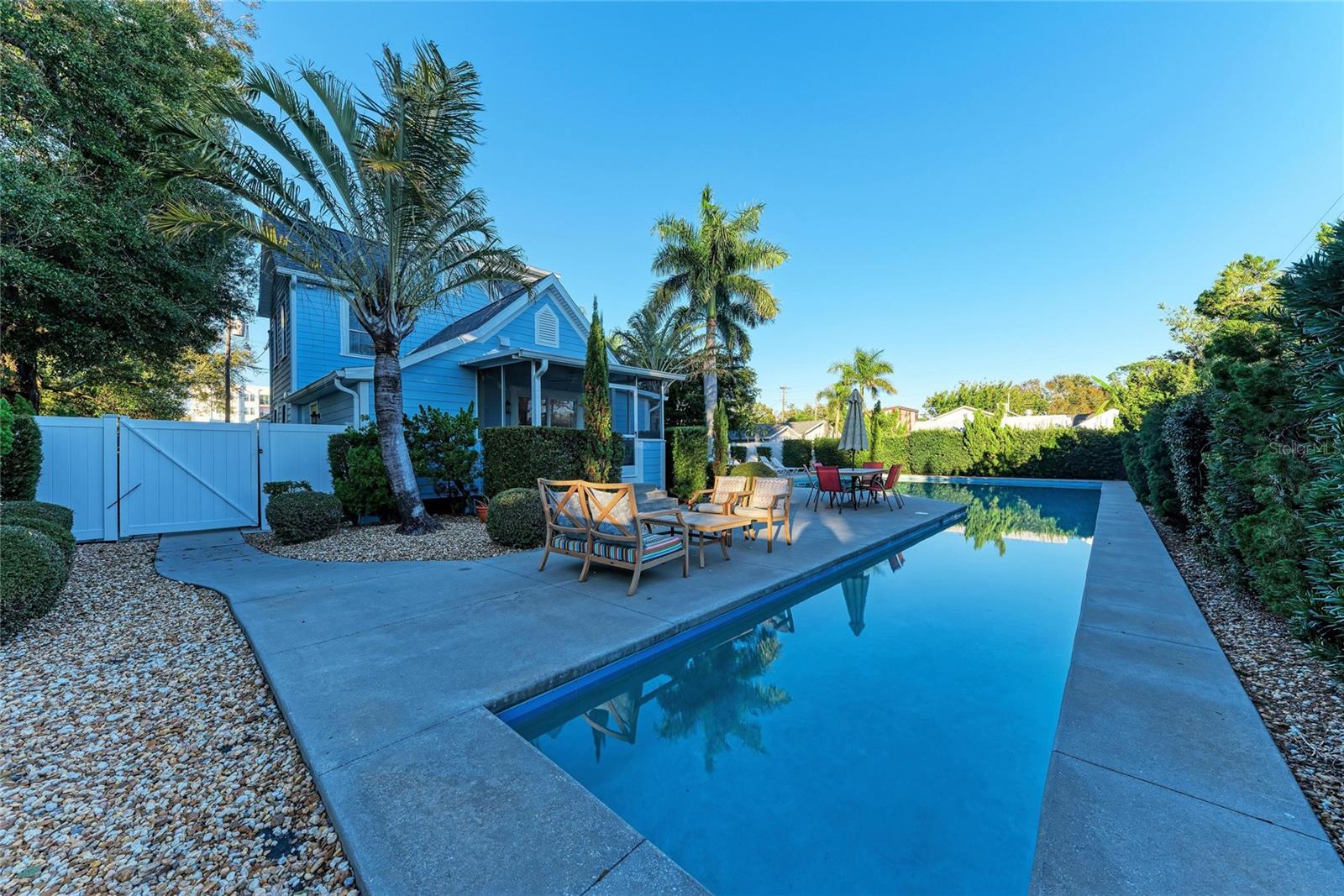 Image 62 of 100 For 1315 15th Avenue W