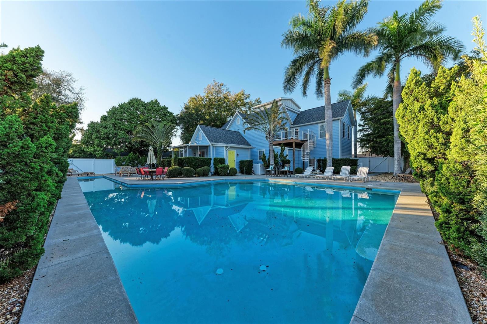 Image 67 of 100 For 1315 15th Avenue W