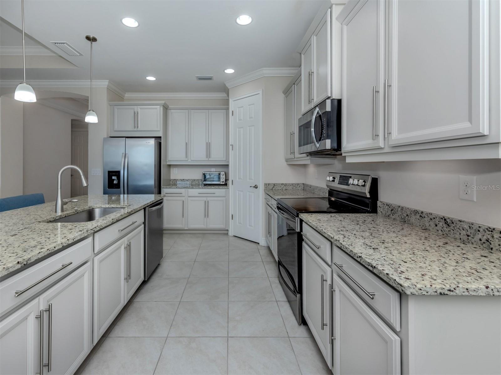 Image 10 of 60 For 244 Maraviya Boulevard