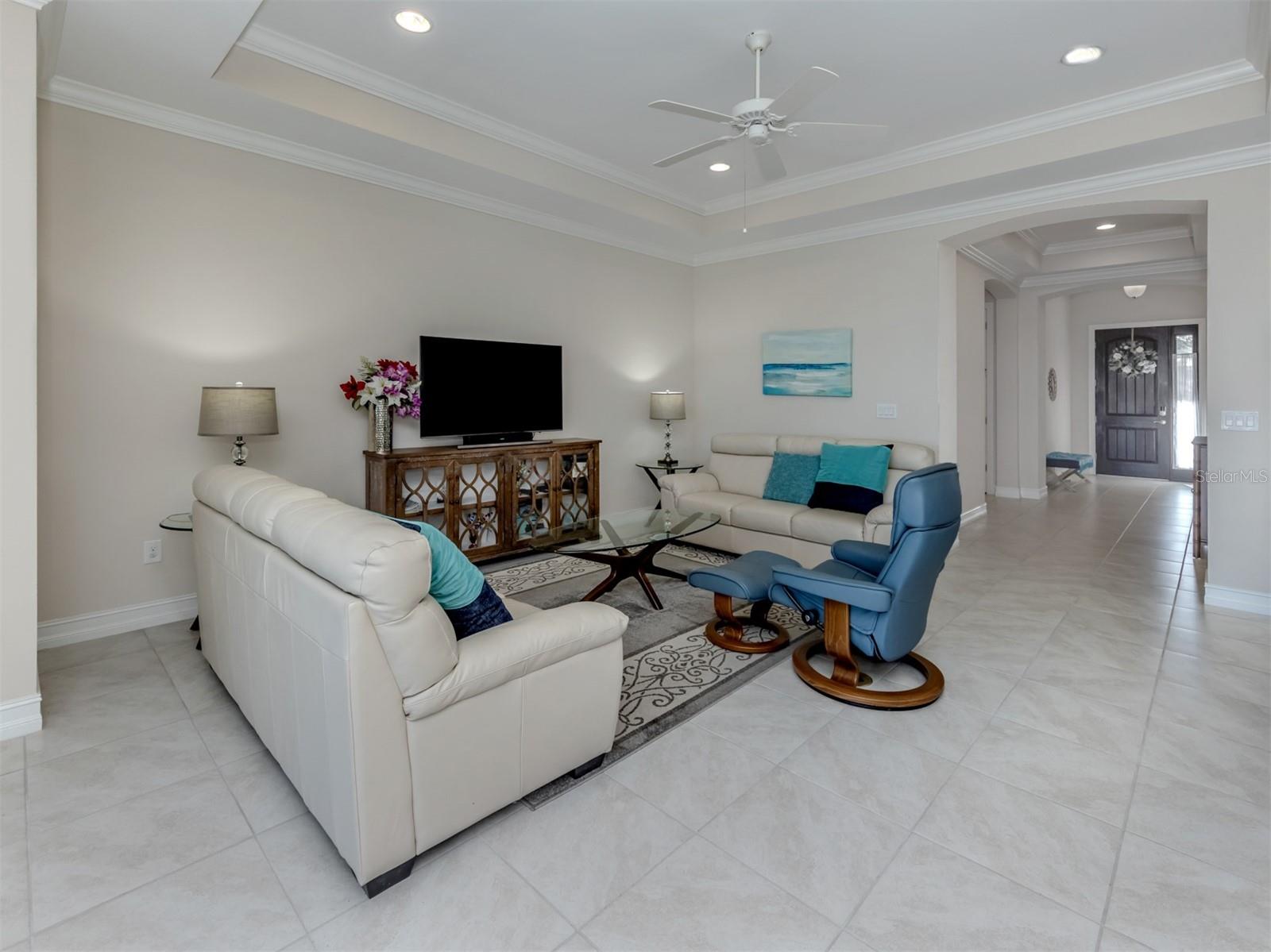 Image 6 of 60 For 244 Maraviya Boulevard