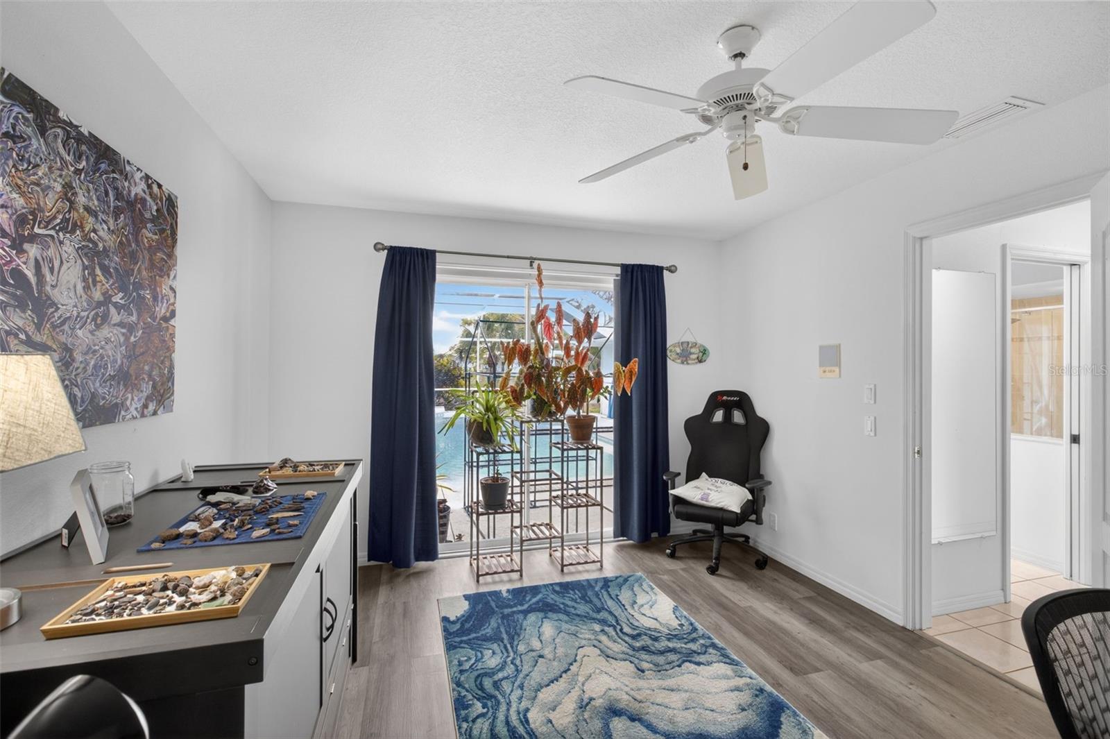 Image 11 of 73 For 2321 Manasota Beach Road