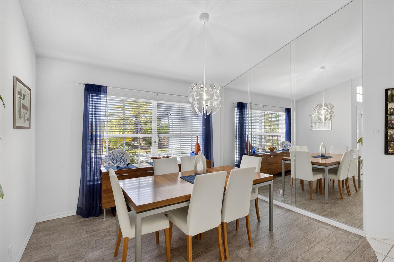 Image 13 of 73 For 2321 Manasota Beach Road