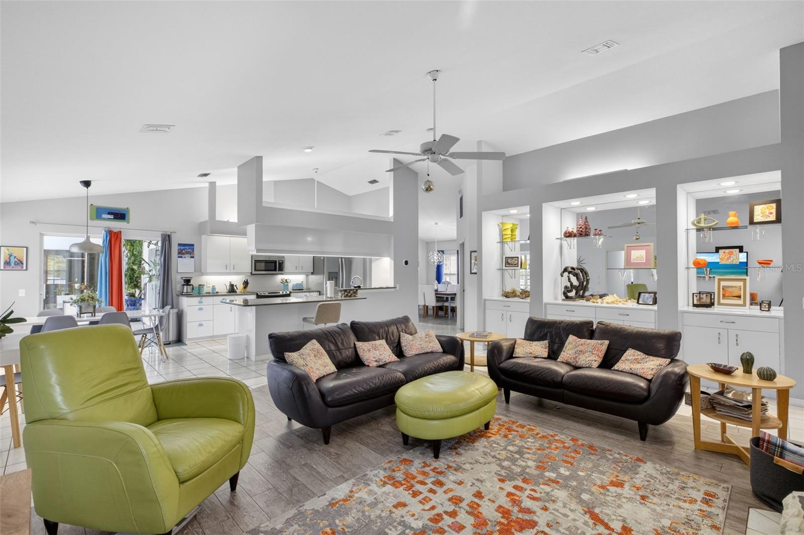 Image 19 of 73 For 2321 Manasota Beach Road