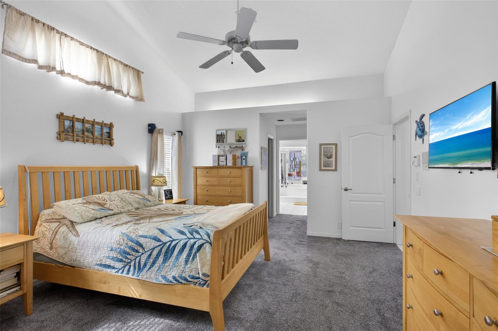 Image 24 of 73 For 2321 Manasota Beach Road