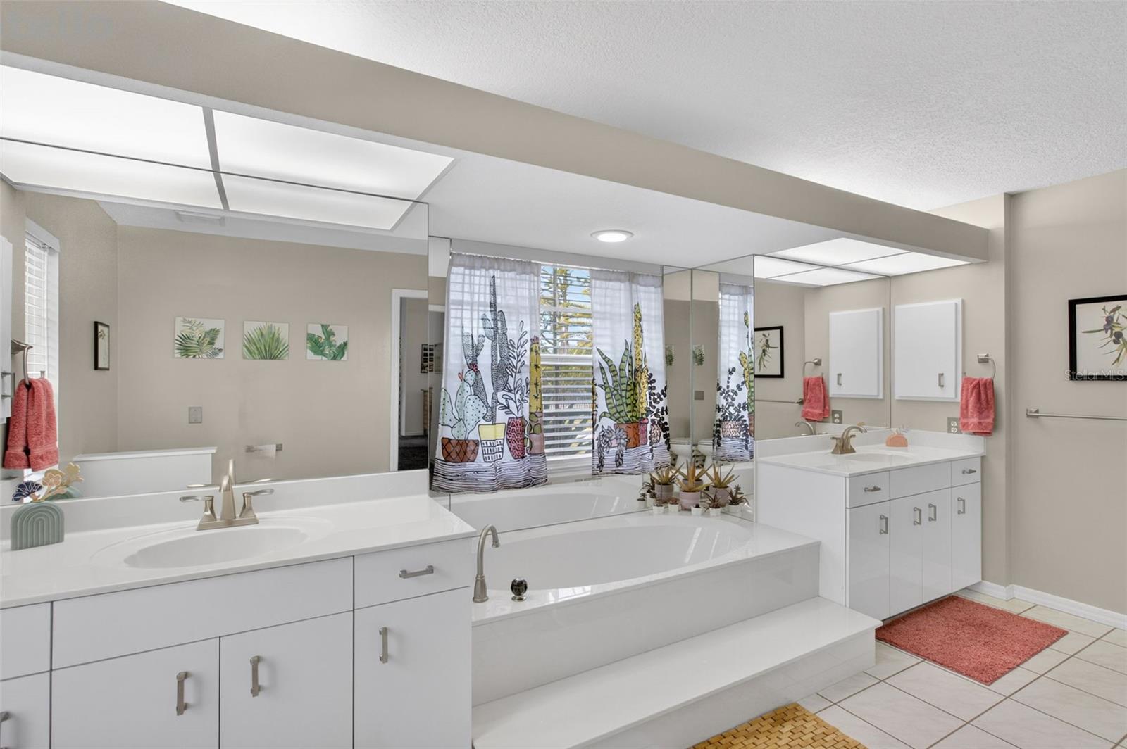 Image 27 of 73 For 2321 Manasota Beach Road