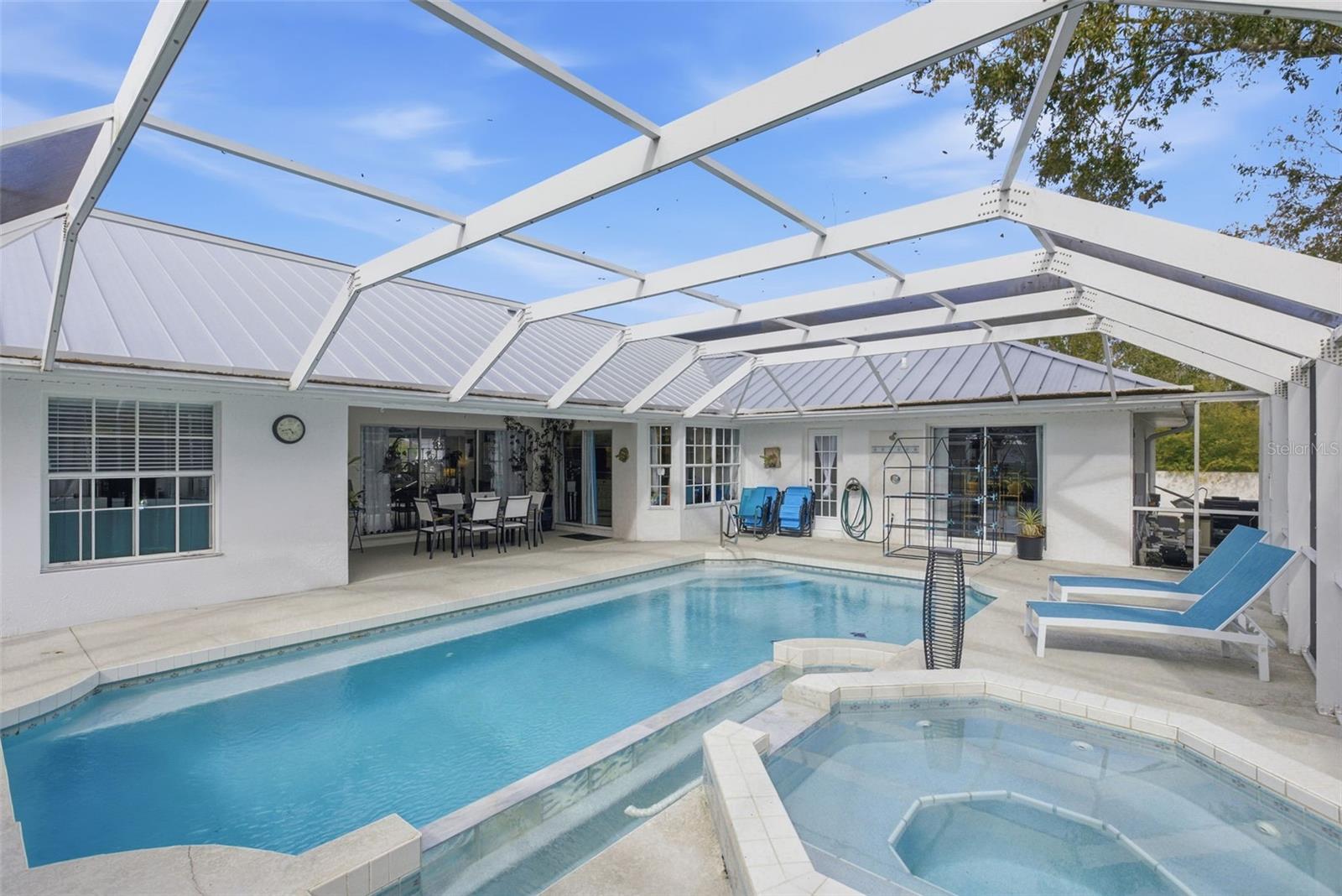 Image 36 of 73 For 2321 Manasota Beach Road