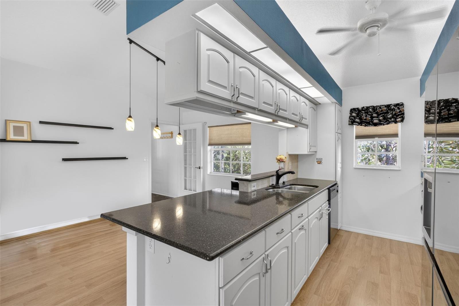 Image 59 of 73 For 2321 Manasota Beach Road